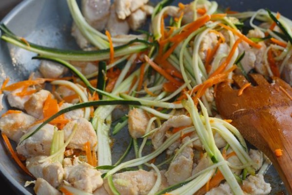 saute veggies in pad thai
