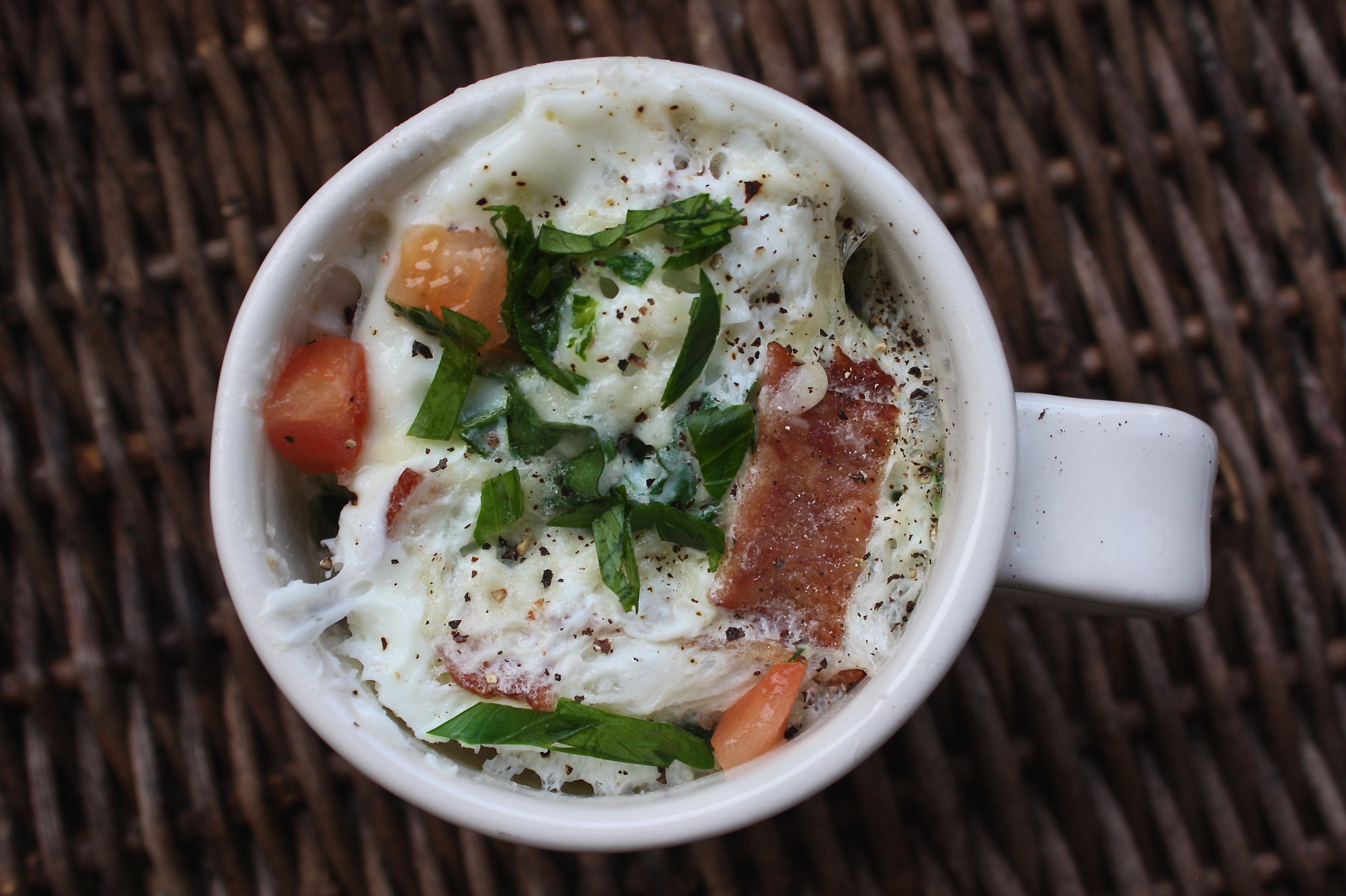 Kale, Bacon & Tomato Egg White Omelet in a Mug For A Digestive Peace