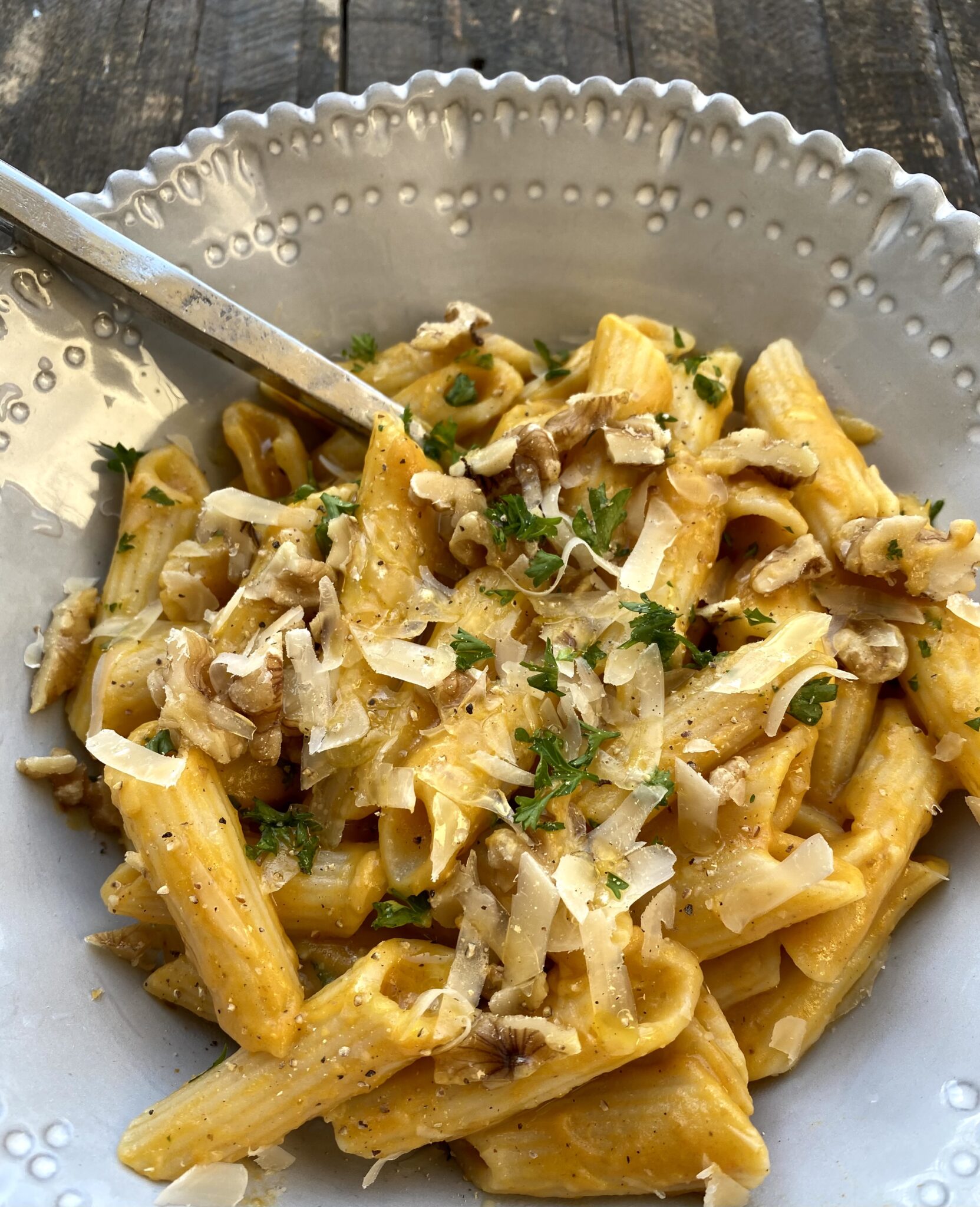 Creamy Pumpkin Sauce with Pasta, Walnuts and Parsley For A Digestive