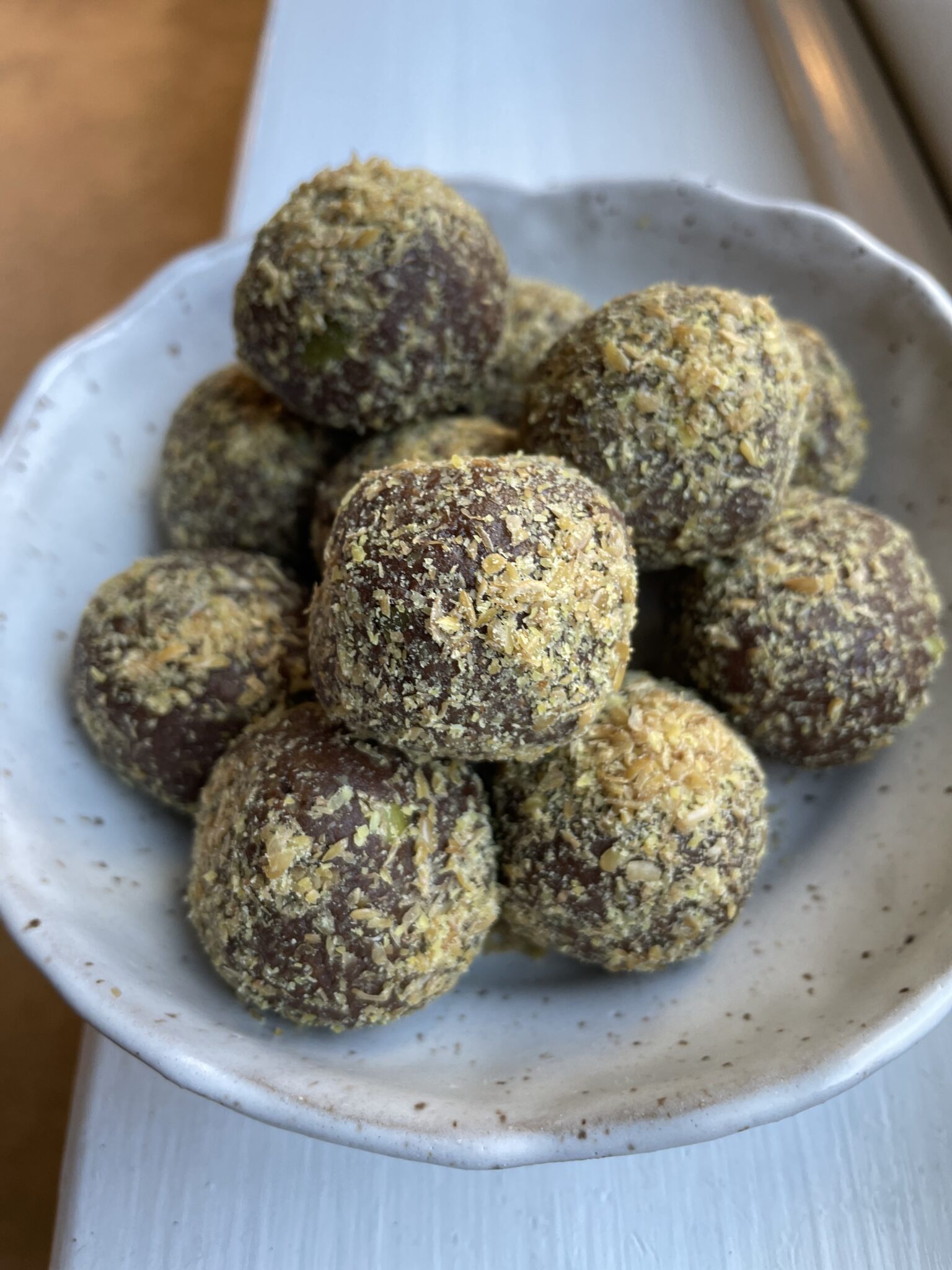 Chocolate + Peanut Butter Power Balls! For A Digestive Peace of Mind